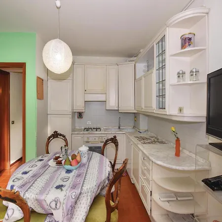 Two-bedroom In Appartement *